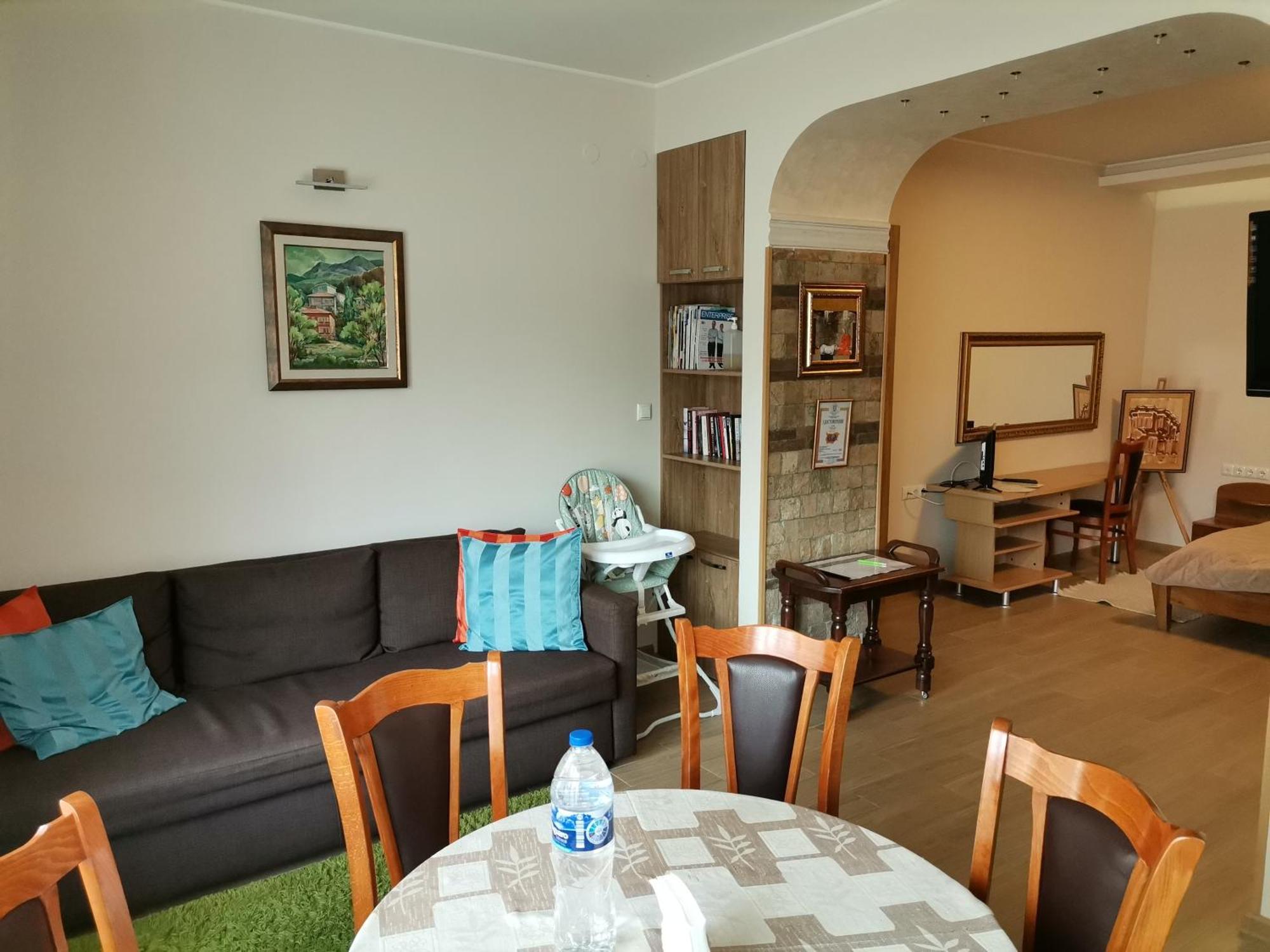 Guest Apartment Monarch 스몰랸 외부 사진